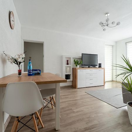 Apartament Gold - 2 Osobne Sypialnie Z Balkonem - Spaceapart เยเลเนียกูรา ภายนอก รูปภาพ