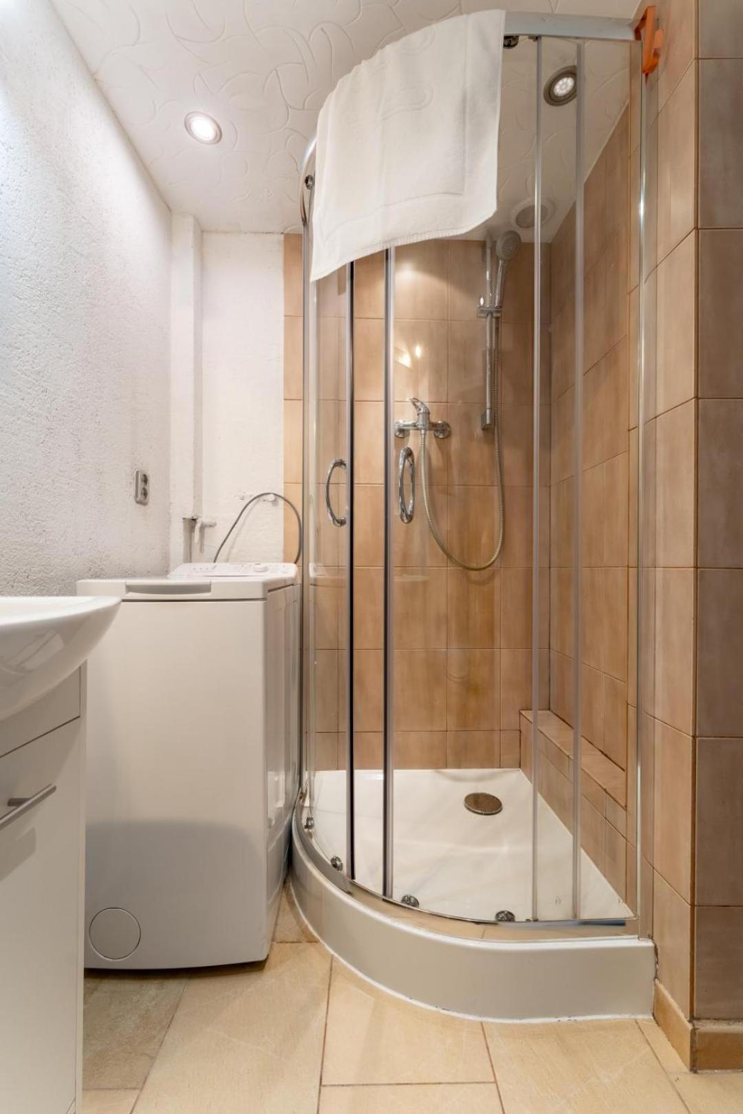 Apartament Gold - 2 Osobne Sypialnie Z Balkonem - Spaceapart เยเลเนียกูรา ภายนอก รูปภาพ