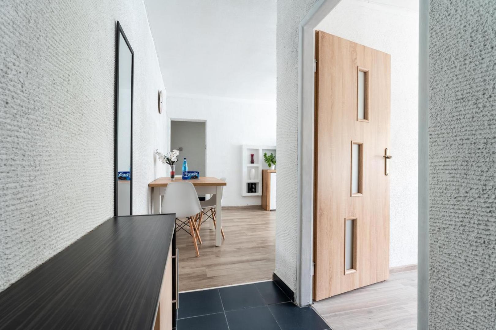 Apartament Gold - 2 Osobne Sypialnie Z Balkonem - Spaceapart เยเลเนียกูรา ภายนอก รูปภาพ